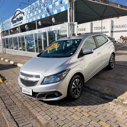 CHEVROLET ONIX 1.4 MPFI LT 8V FLEX 4P AUTOMÁTICO CHEVROLET ONIX 1.4 MPFI LT 8V FLEX 4P AUTOMÁTICO